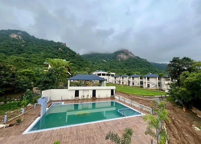 Dual Mount Resort